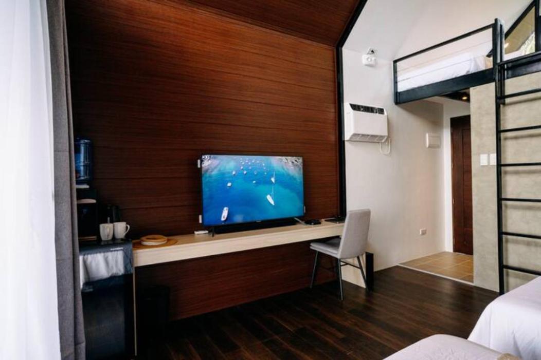 Grey Rock Mountain Cabin W/ Jacuzzi Balamban エクステリア 写真